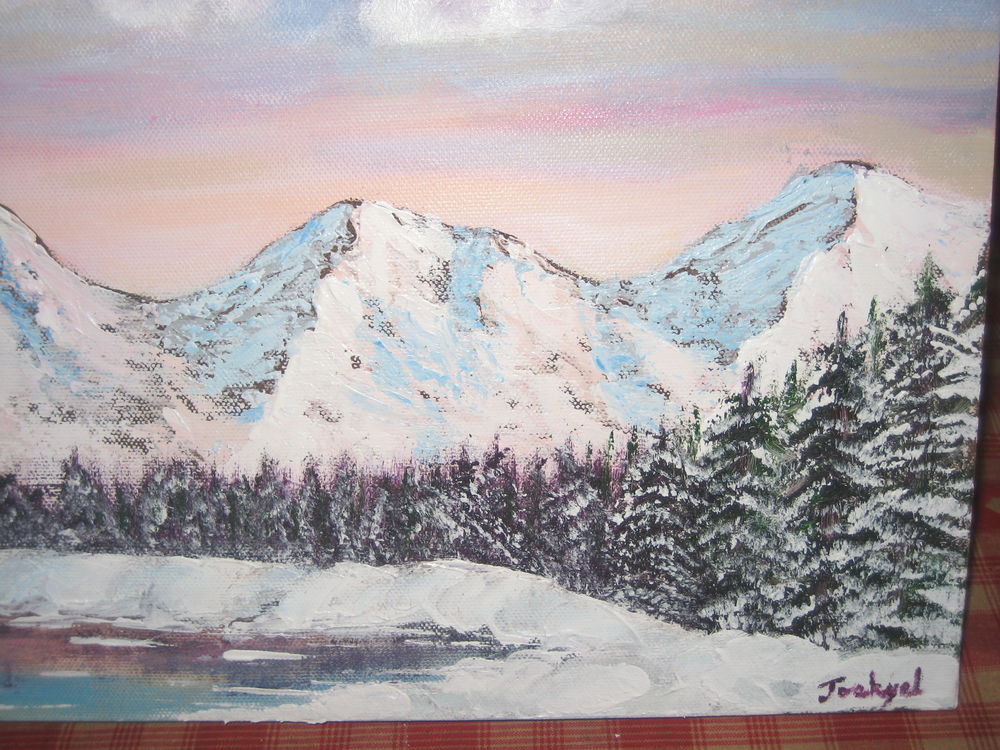 HUILE SUR TOILE SIGNEE MONTAGNES ENNEIGEES
Décoration