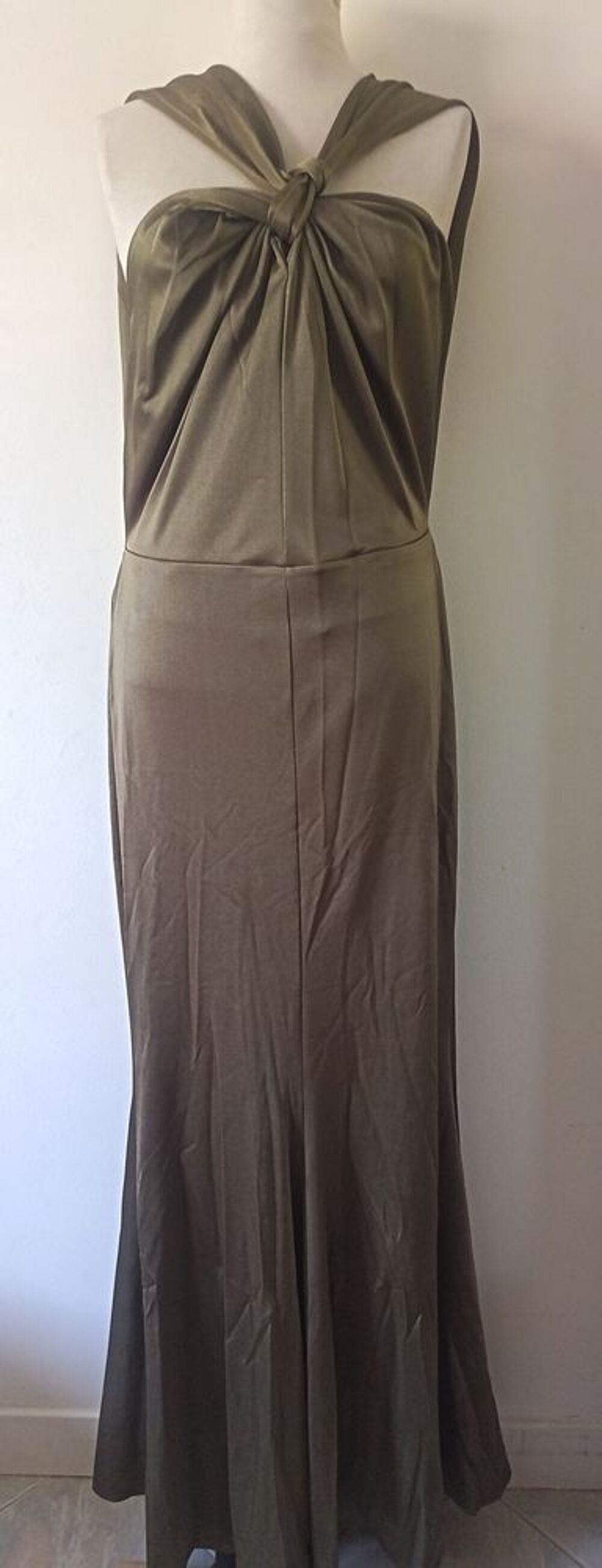 Robe longue &eacute;l&eacute;gante kaki Vêtements