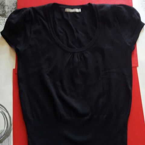 Pull fin noir manches ballon   3 Suisses   T 40 ou 40 / 42 8 Domart-en-Ponthieu (80)