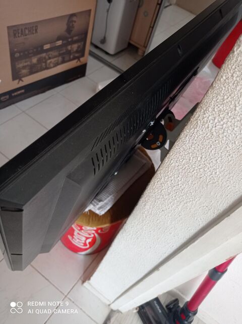 T�l�viseur  TOSHIBA   LCD   81 cm   +  T�l�viseur SAMSUNG 
0 Peipin (04)