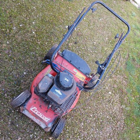 tondeuse Prescott pour pices 20 Vendeuvre-du-Poitou (86)