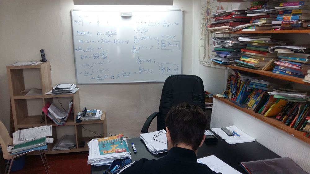   COURS de MATH/ PHYSIQUE-CHIMIE/ FRANÇAIS à BÉZIERS 