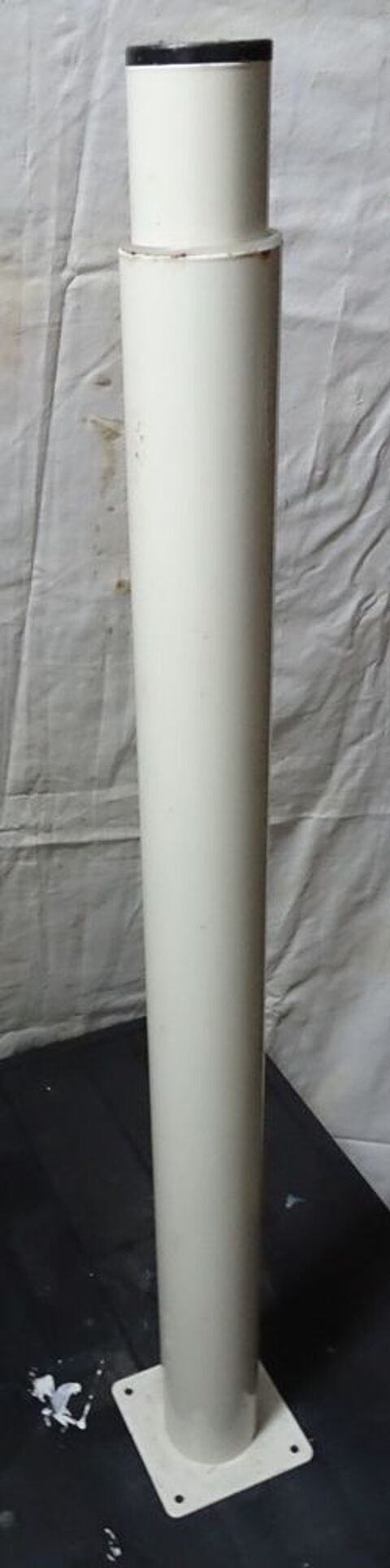 Pied table t�lescopique 10 Calais (62)