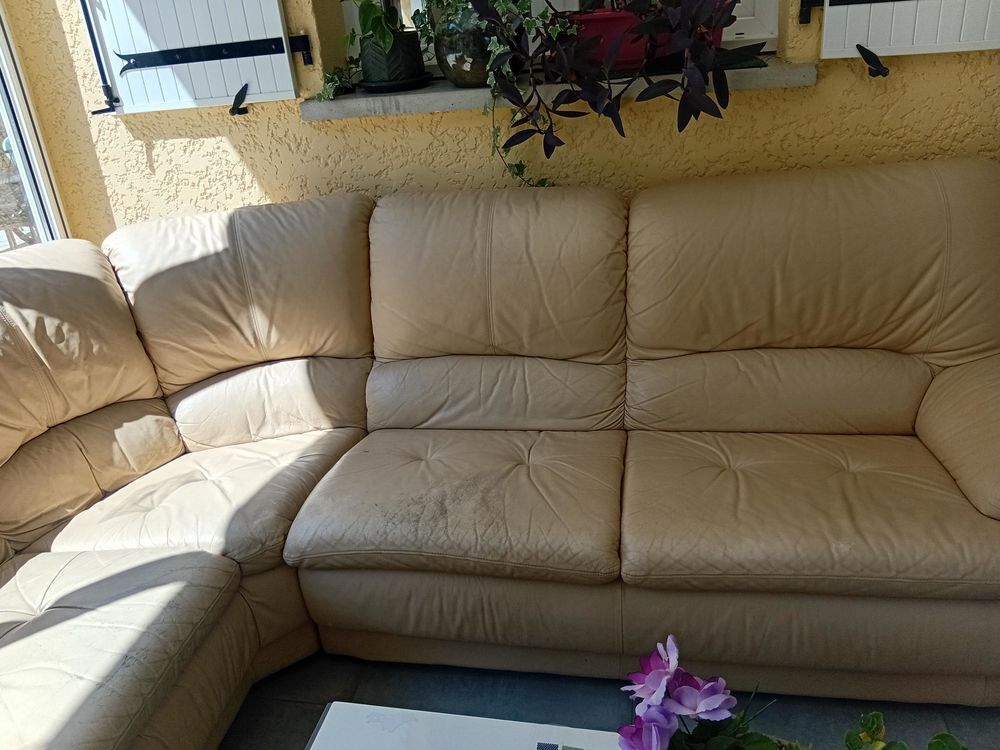 Canap&eacute; d'angle cuir beige Meubles