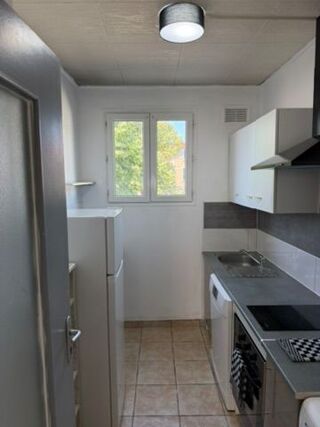  Appartement à louer 2 pièces 40 m²