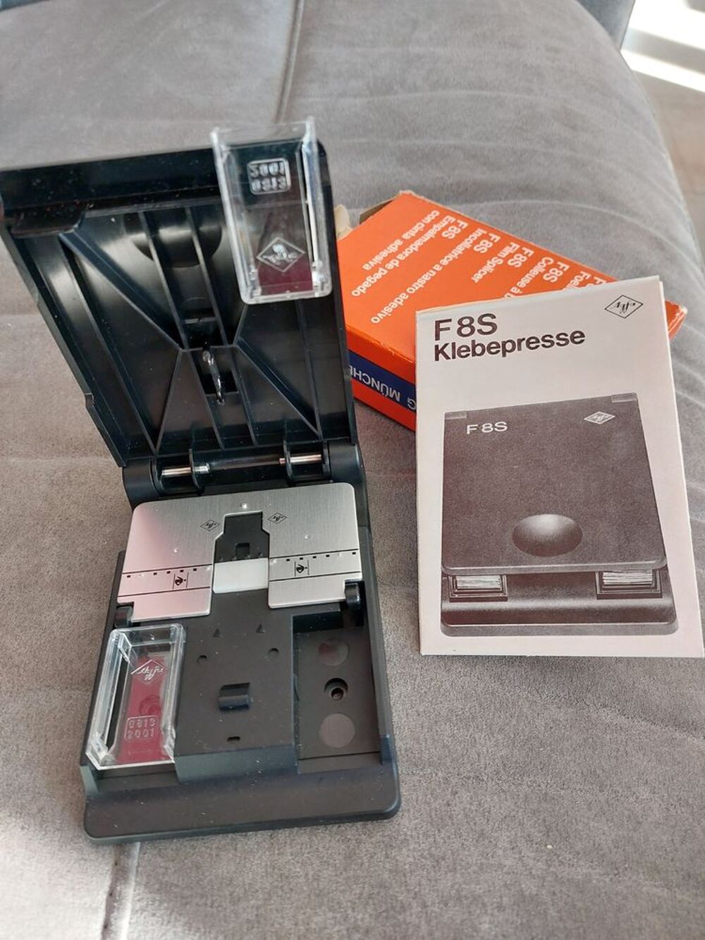 klebepresse f8s automatic colleuse a bande adh&eacute;sive pour fil Photos/Video/TV