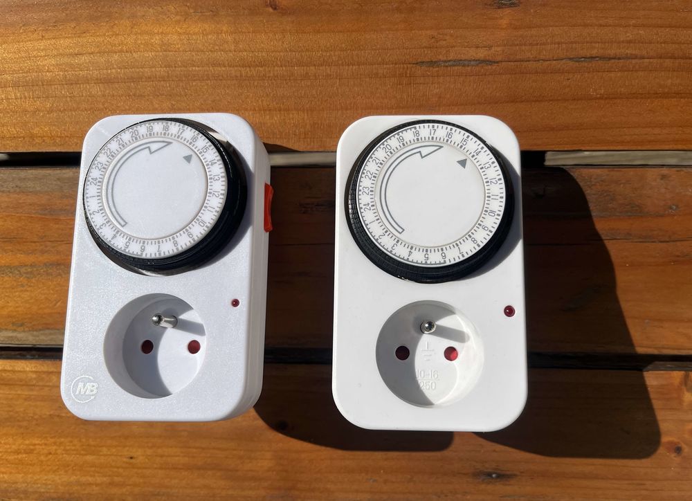 2 minuteurs / programmateurs &eacute;lectrique journaliers Bricolage