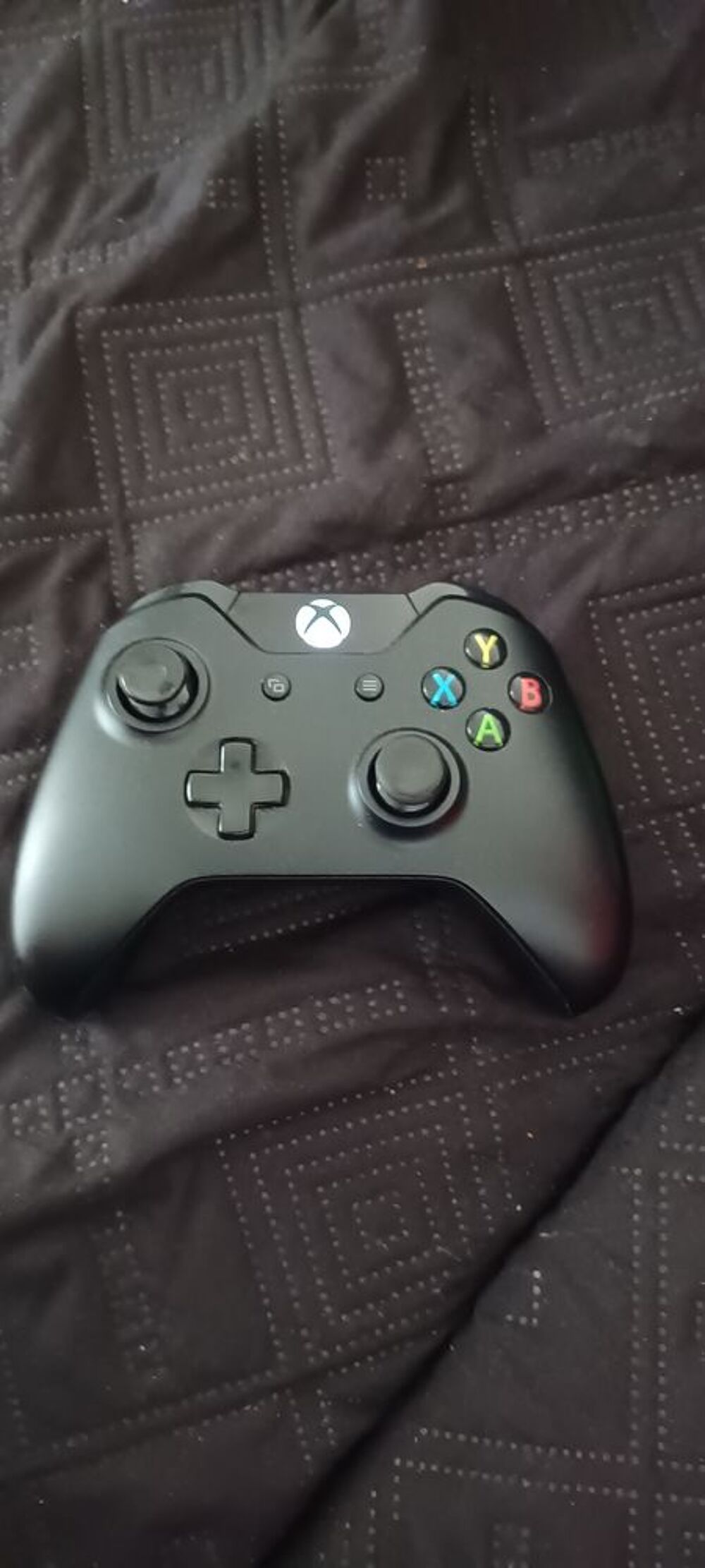 Xbox one+14 jeux+manette Consoles et jeux vidéos