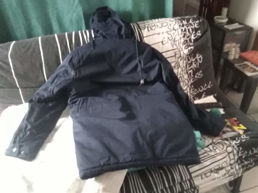 parka &eacute;tat neuf peu port&eacute; inconfort Vêtements