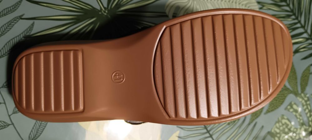 Sandales neuves pour femme Chaussures