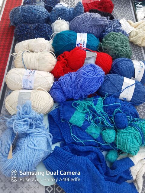 lots de laine  tricoter 25 Saint-Genis-Laval (69)