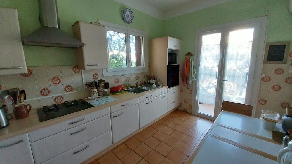 Vente Villa Villa T8 individuelle, 4 chambres et+ sur 734m2 avec piscine Sérignan