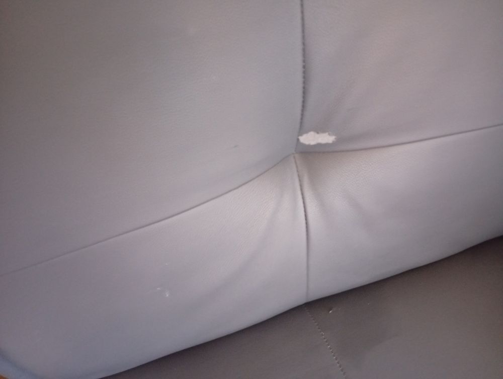 Don fauteuil bonne assise mais quelques traces d'usure Meubles