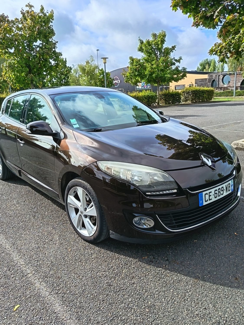 Renault megane iii Mégane III dCi 110 FAP eco2 Authe