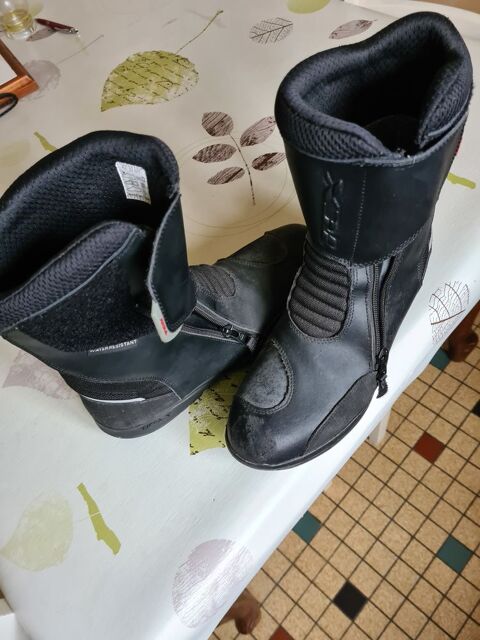 bottes de moto 30 Villers-en-Ouche (61)