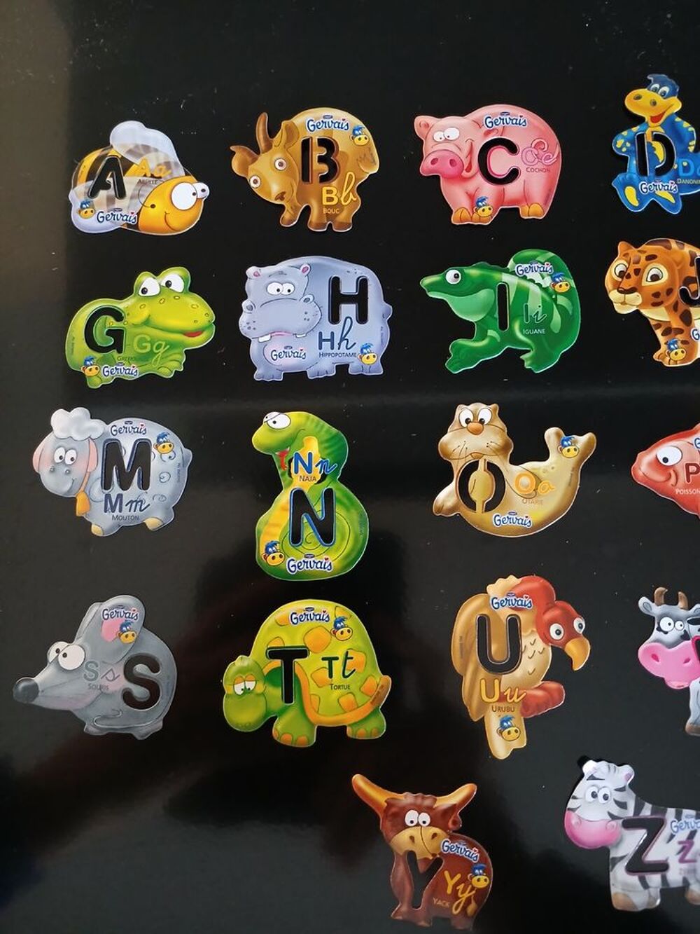 MAGNETS ALPHABETIQUES FORME POCHOIRS GERVAIS THEME ANIMAUX 