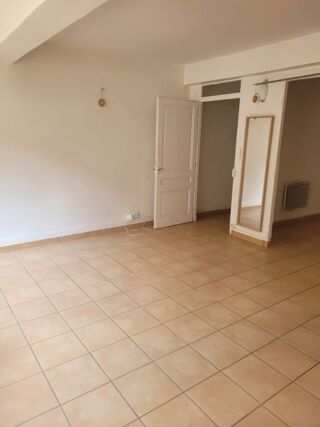  Appartement à louer 1 pièce 53 m² Lyon