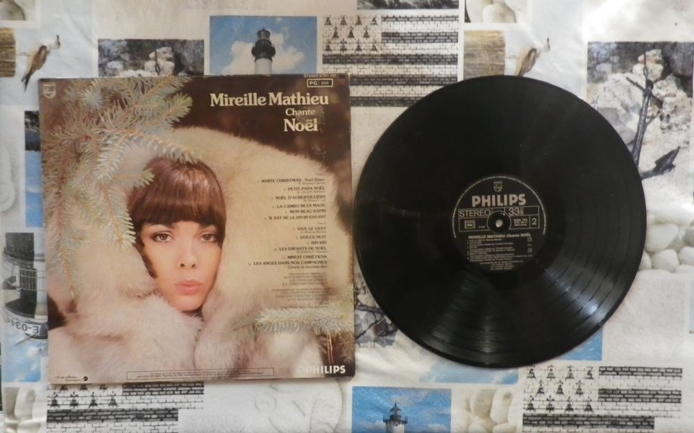 MIREILLE MATHIEU CHANTE NOEL Vynil 33T Livres et BD