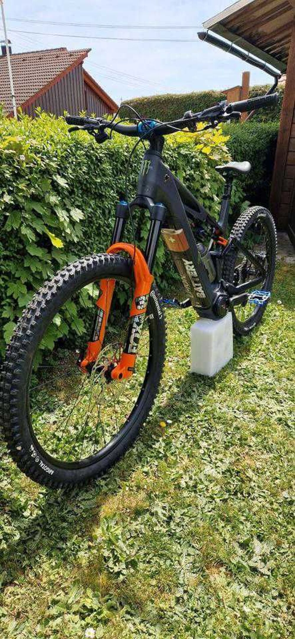 Cube ONE77 SLX 800 2026 XL €" Enduro &eacute;lectrique haut de gamme, quasi neuf ! Vélos
