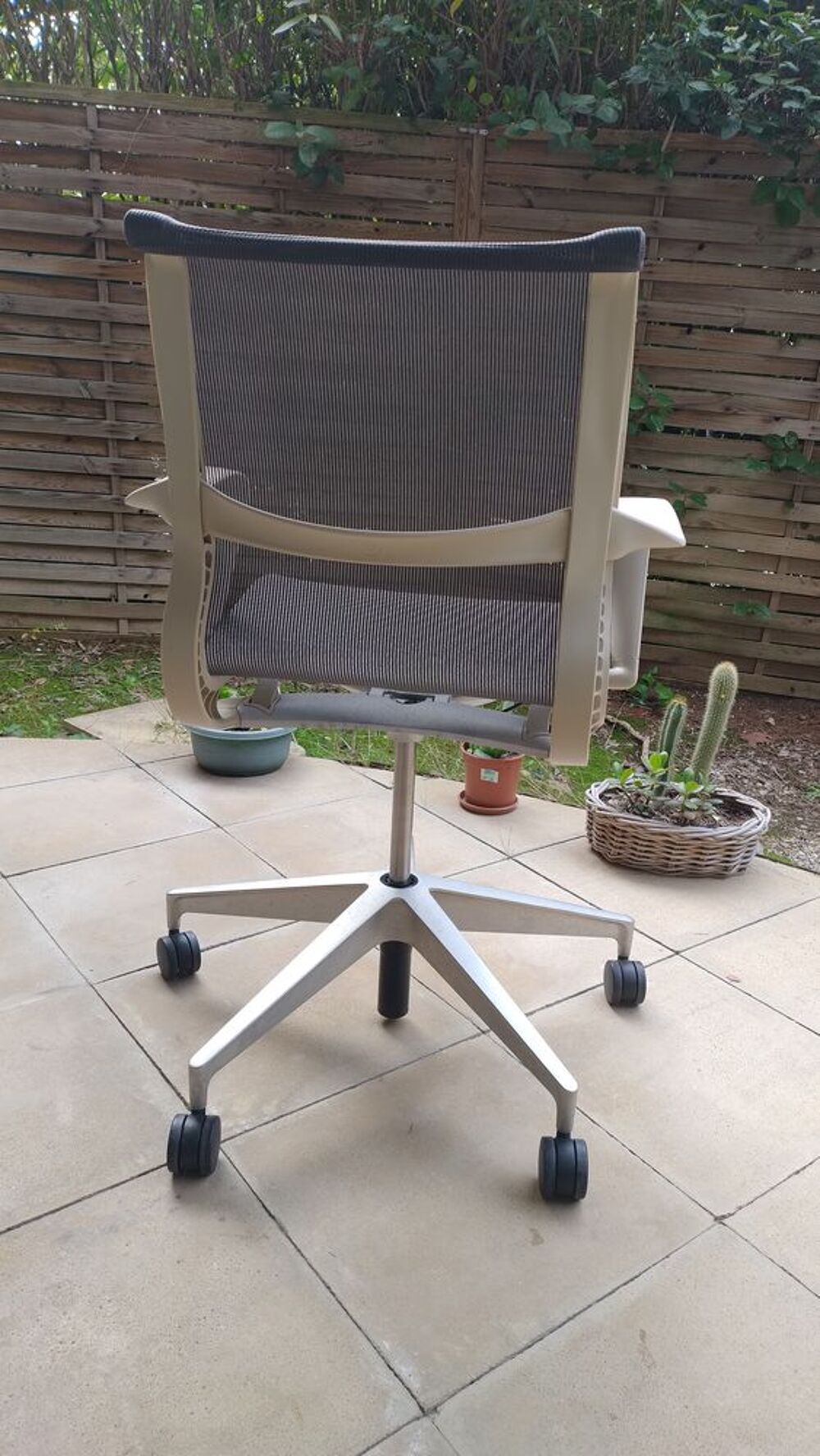 Chaise de bureau Herman Miller Setu Meubles