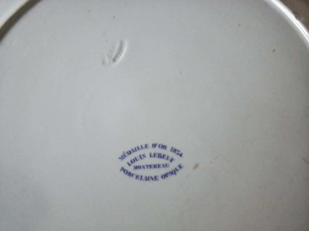 Plat de service ancien - Montereau 