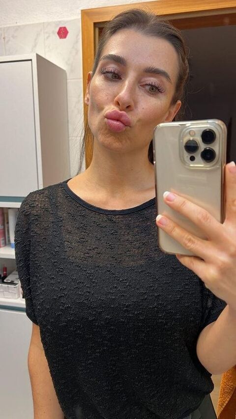 emploi Week serveuse..  0 75009 Paris