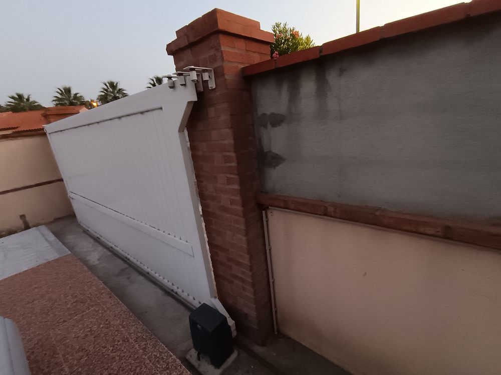 Portail aluminium coulissant Bricolage