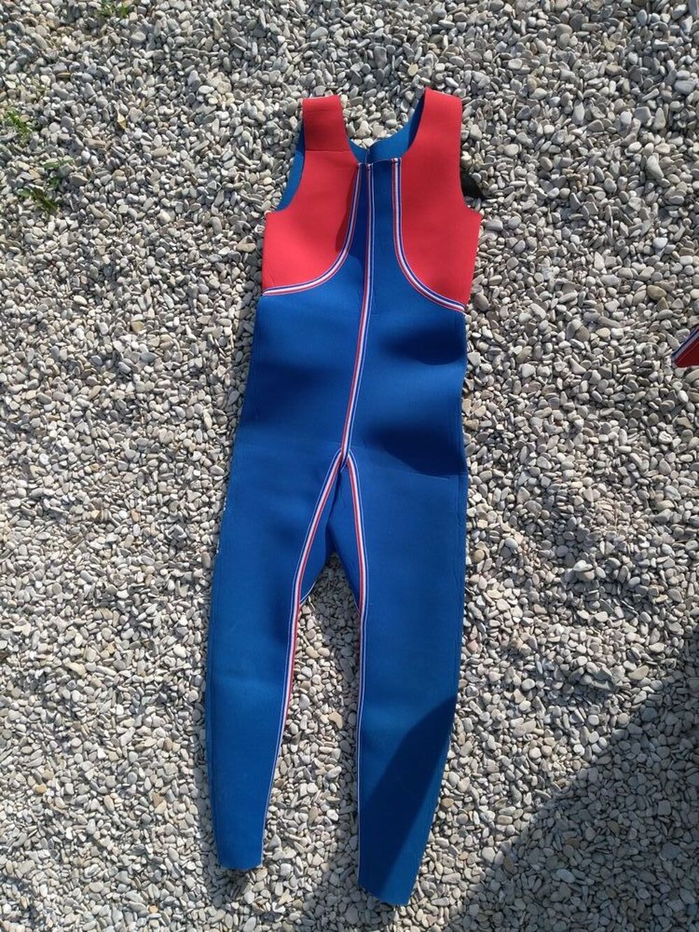 combinaison plong&eacute;e Sports