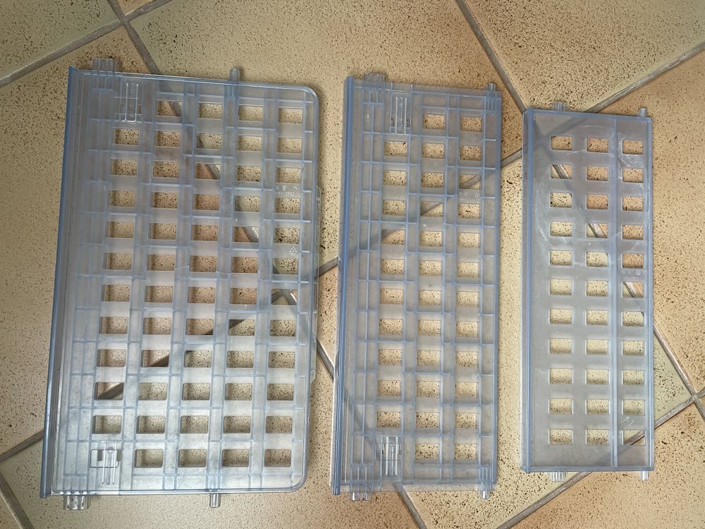 3 grilles, &eacute;tag&egrave;res, clayettes, pour r&eacute;frig&eacute;rateur RMD 8505 Electroménager