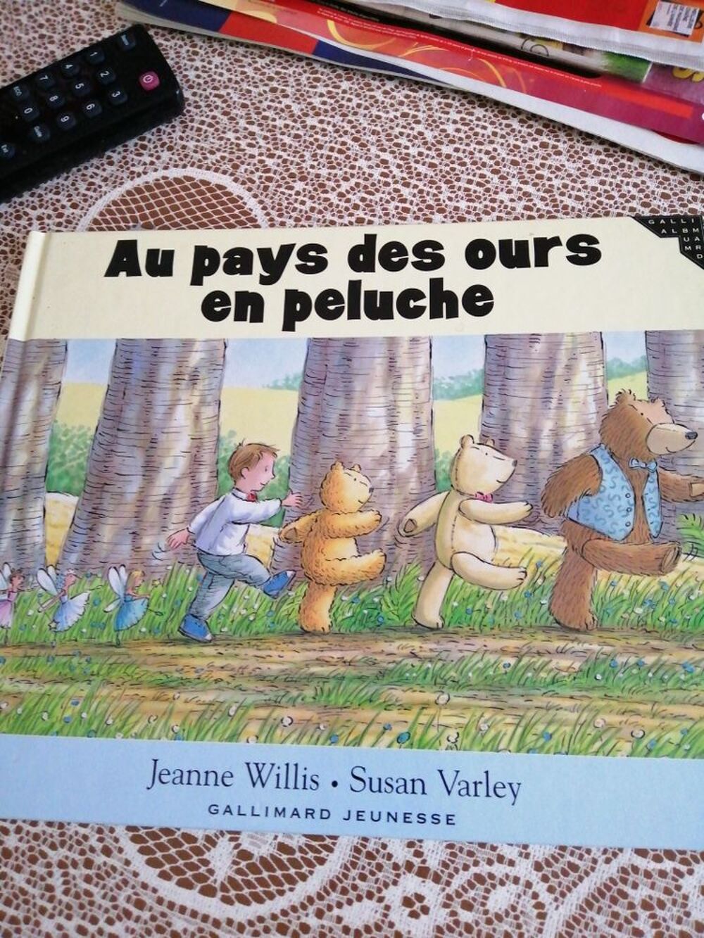 Au Pays Des Ours en peluche Livres et BD