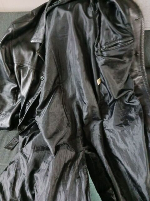 Trois car Cuir  80 Villerupt (54)