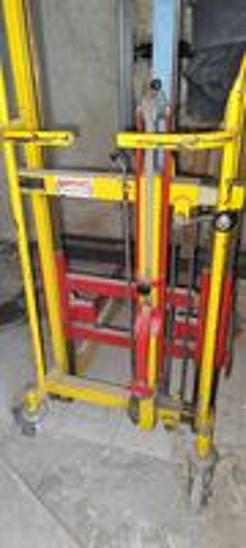   Gerbeur transpalette manuel 