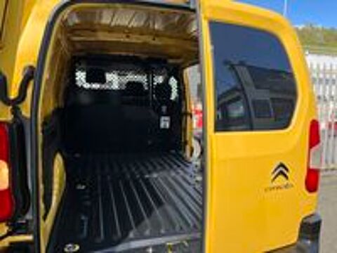 Berlingo BERLINGO VAN XL 950 BLUEHDI 100 S&S BVM5 DRIVER 2020 occasion 42700 Firminy
