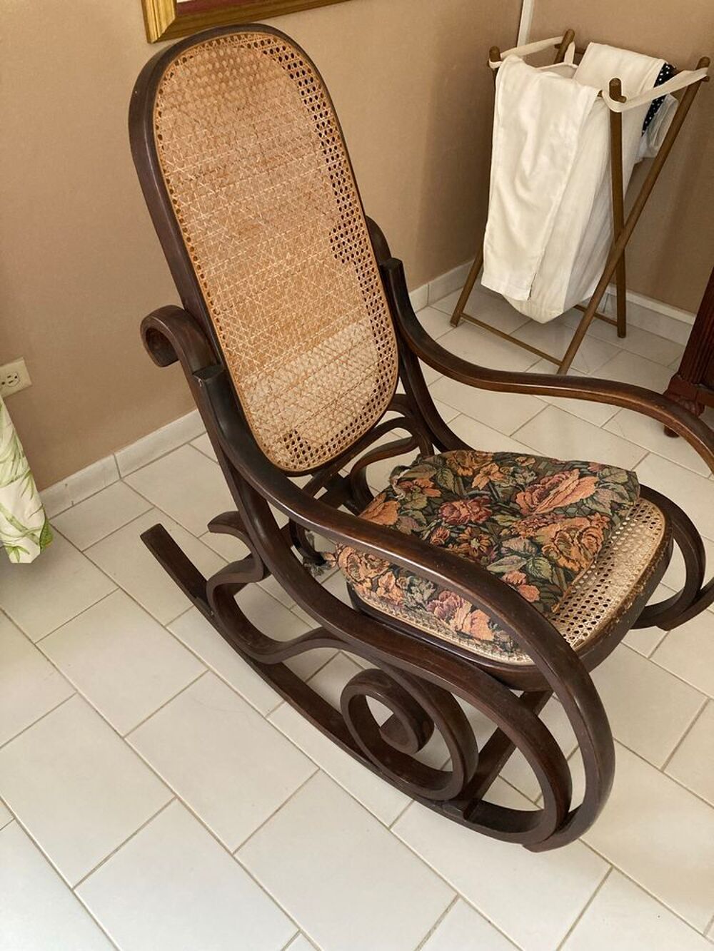 Achetez fauteuil bascule occasion, annonce vente à SaintMartin (97