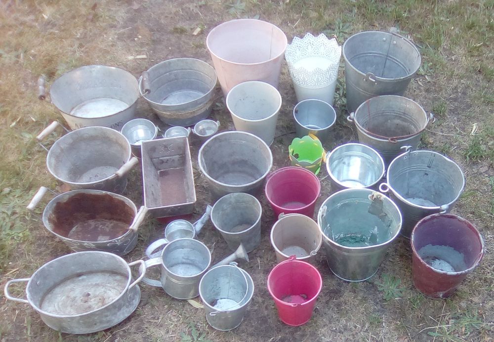Lot 38 pots en m&eacute;tal + 11 petits pots Décoration