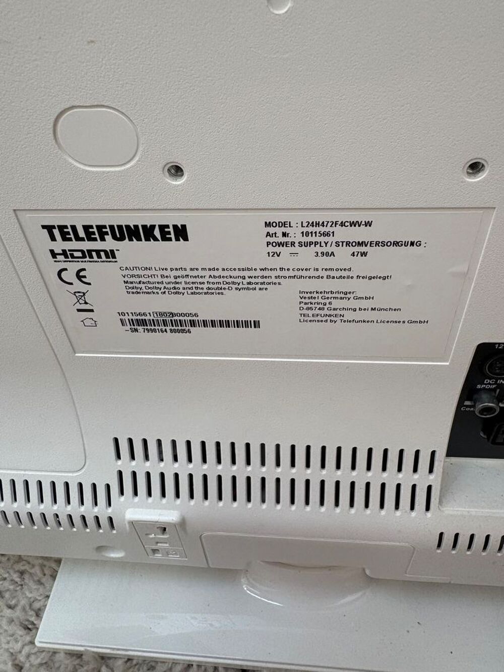 &Eacute;cran plat de t&eacute;l&eacute;vision TELEFUNKEN 55 cm Photos/Video/TV
