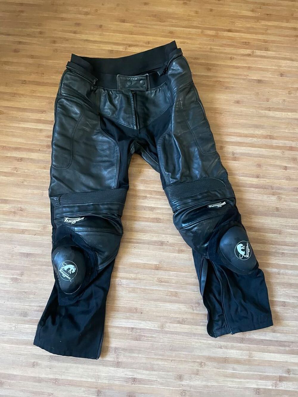 Veste moto Furygan et pantalon et casque Vêtements