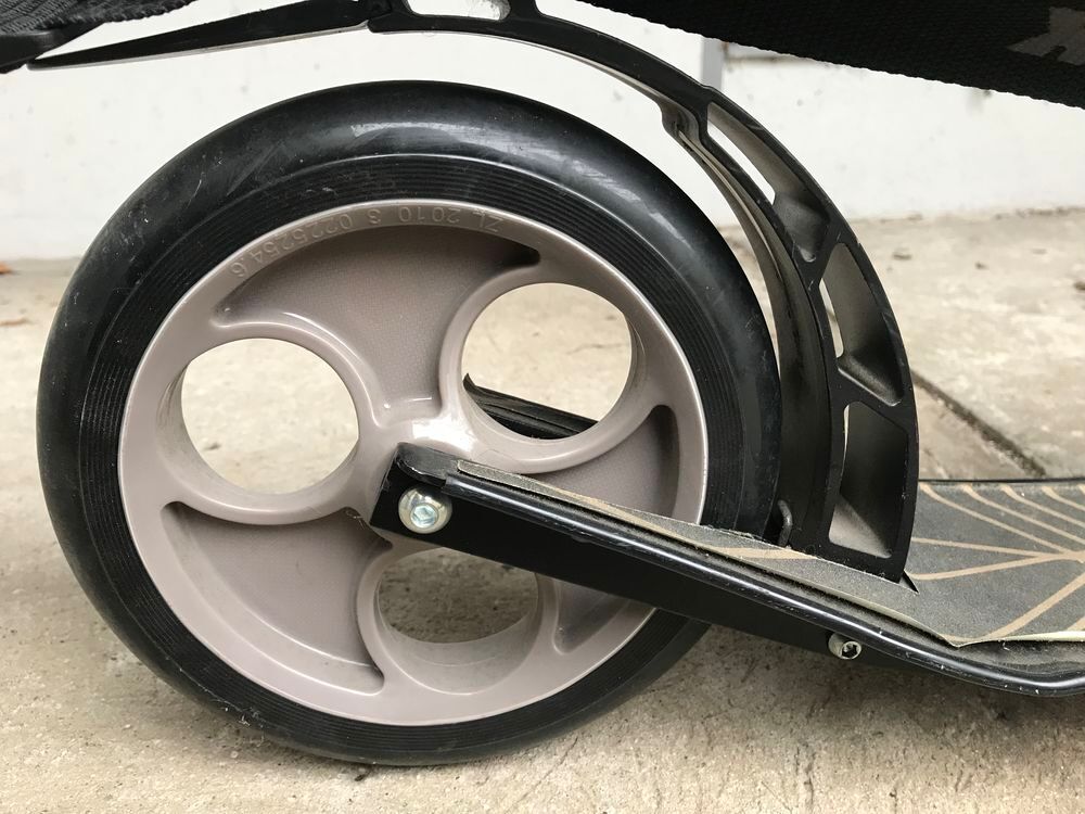 trottinette AIRWALK pliable Sports