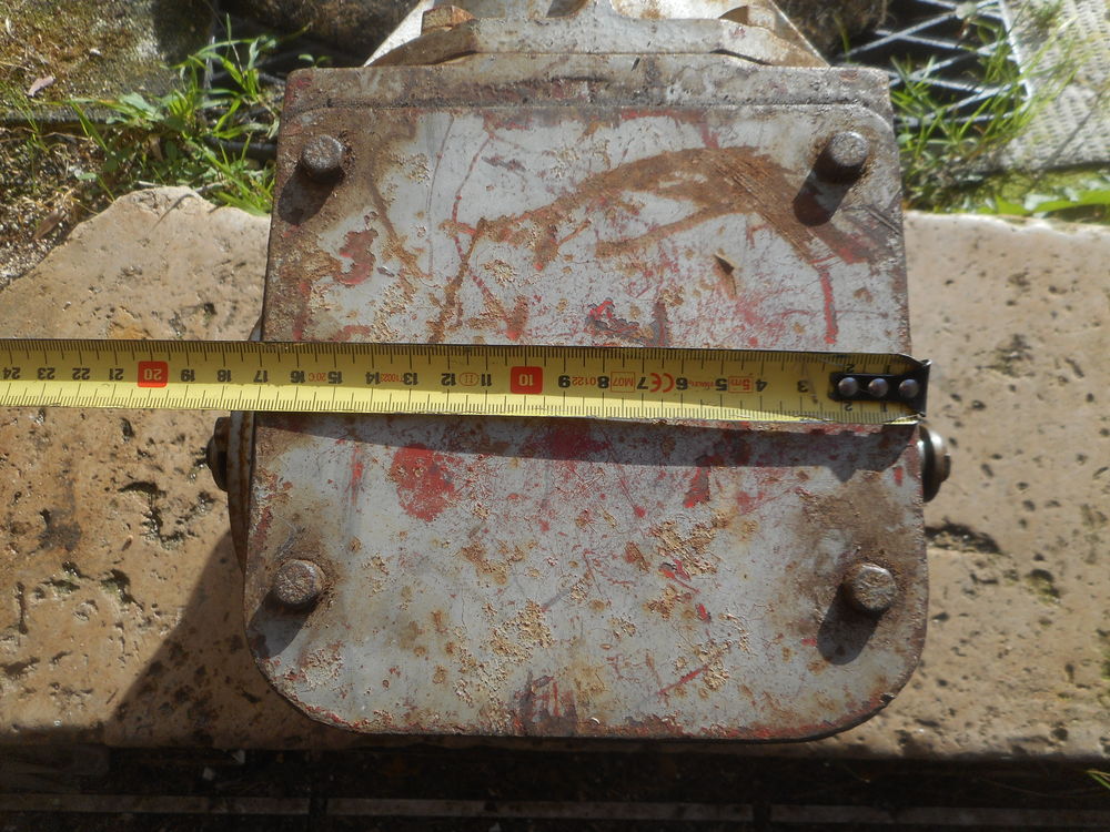 gros Bo&icirc;tier de Direction &agrave; Angle Droit de 90 Degr&eacute;s, ancien Bricolage