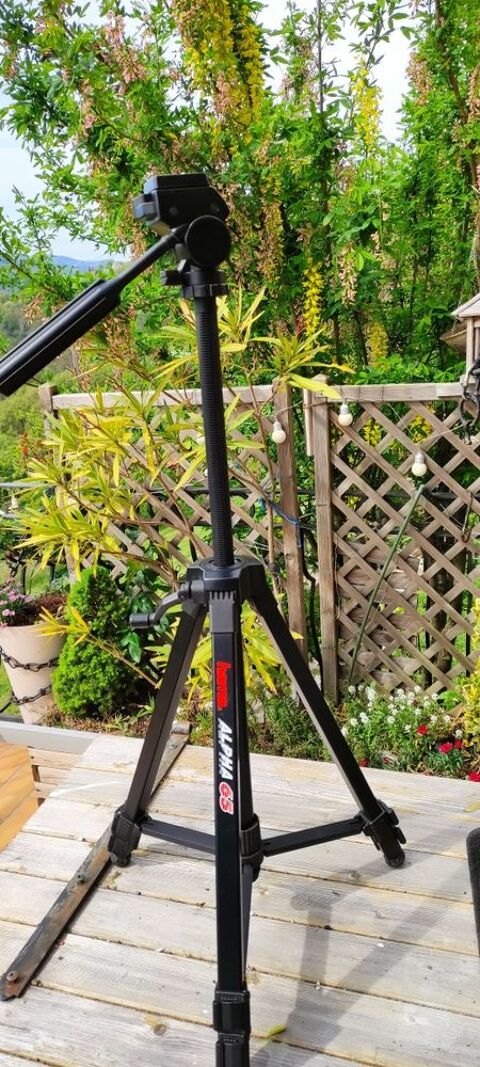 tr�pied pour photo vid�o 65 Saint-Sauveur-de-Montagut (07)