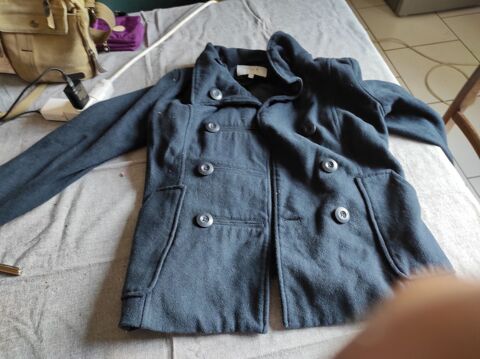 12� manteau taille M court en velours 12 Accolay (89)