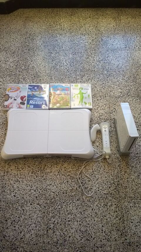 Console Wii+balance board+motion plus 70 Digne-les-Bains (04)