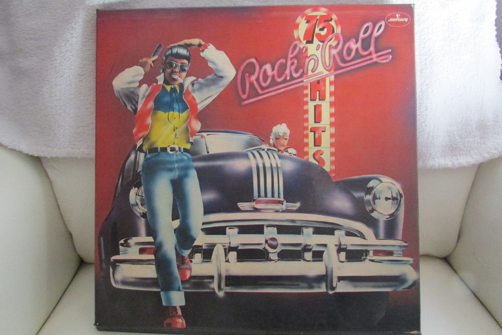 2 COFFRETS VINYLES CD et vinyles