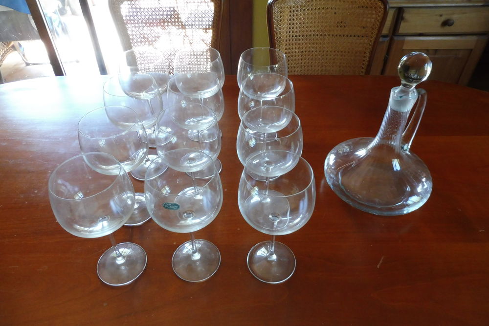 Carafe &agrave; vin &amp; 12 verres &agrave; bordeaux cristal JG Durand France Cuisine