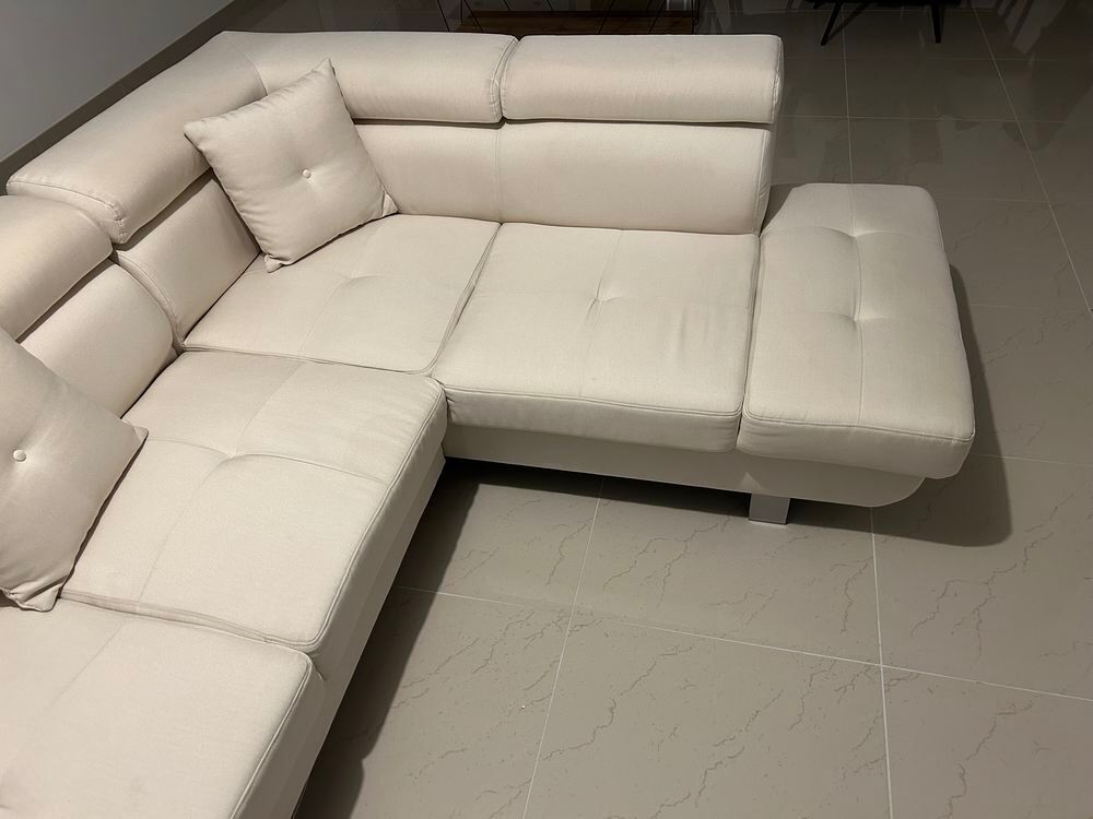 Canap&eacute; d'angle beige Meubles