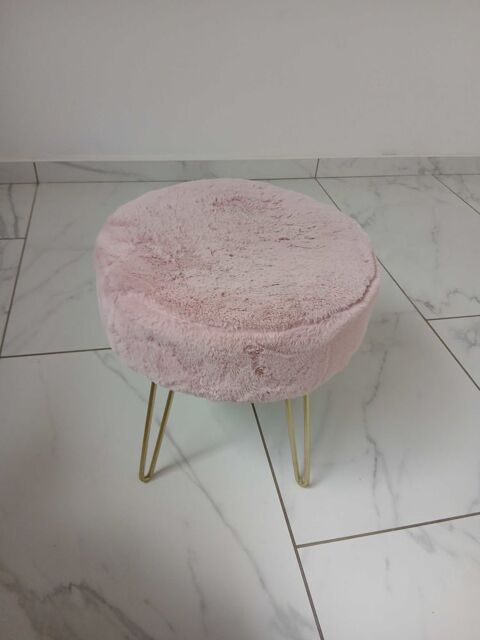 tabouret en velours rose Saint-Fliu-d'Avall (66)