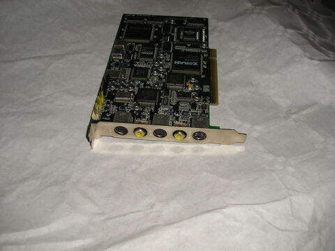 Carte de num�risation vid�o PINNACLE  miroVIDEO DC30 plus
25 Sept�mes-les-Vallons (13)