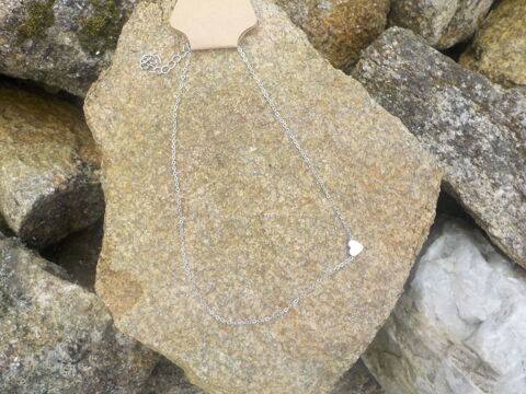 COLLIER FINE CHAINETTE ARGENTEE AVEC COEUR  Fashion Jewelry  3 Bubry (56)