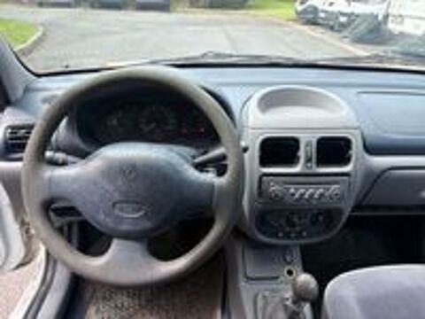 Clio II CLIO SOCIETE 1.9 D - 55 2000 occasion 95610 &Eacute;ragny