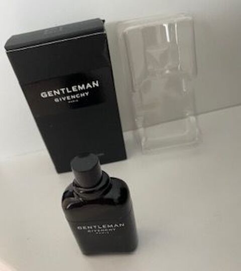 Miniature de parfum GENTLEMAN GIVENCHY EDP 6 ml 13 Angers (49)
